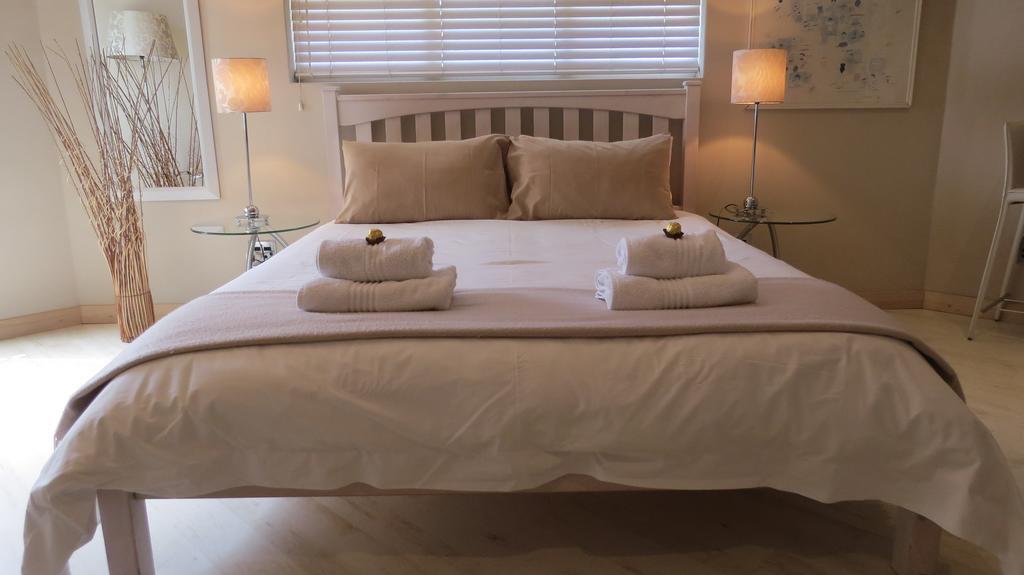 Kasa Nama Hotel Edgemead Cameră foto